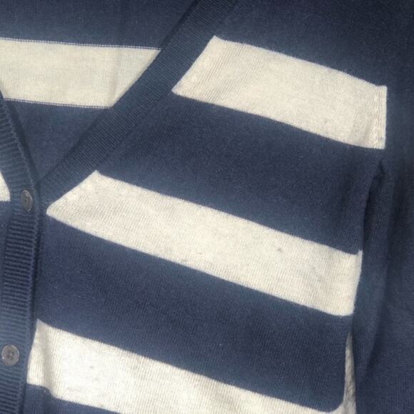 Gap dark blue white striped button up v-neck cardigan sweater - Picture 4 of 8